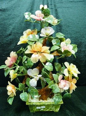 Mixed Jade Bonsai Flowers: This Loverly And Beautiful Jade Flower Tree Is Made Of Jades That Are In Purple And Red. The Leaves And Flower Pot Are Made Of Green Taiwan Jade. It Is An Ideal Decoration For Your Living Room, Dinnin