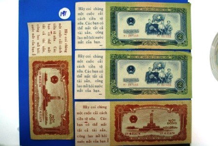 8 piece lot of VietNam paper currency w/propagand : 8 piece lot of Viet Nam paper currency. Includes 4 Pieces of US Propaganda counterfit bills.