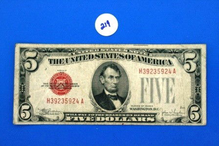 One (1) Series 1928 Red Seal 5$ bill: One (1) Series 1928 Red Seal 5$ bill