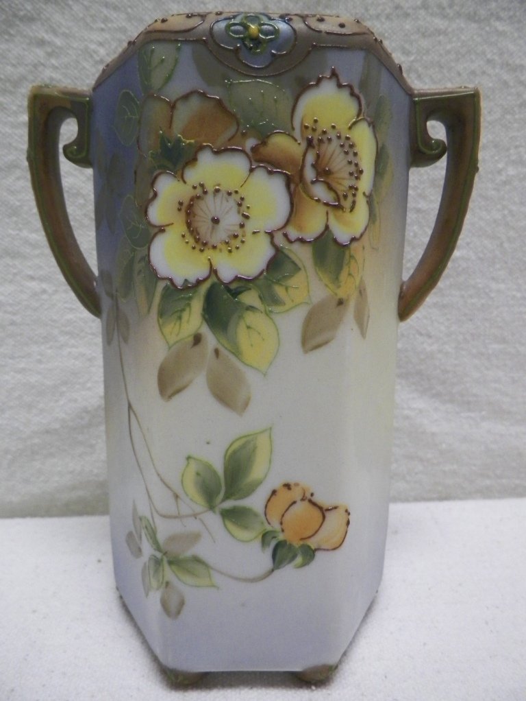 Nippon Moriage Vase Wild Roses Morimura Brothers: C 1900. 6" Tall 4.5" Handle to Handle.