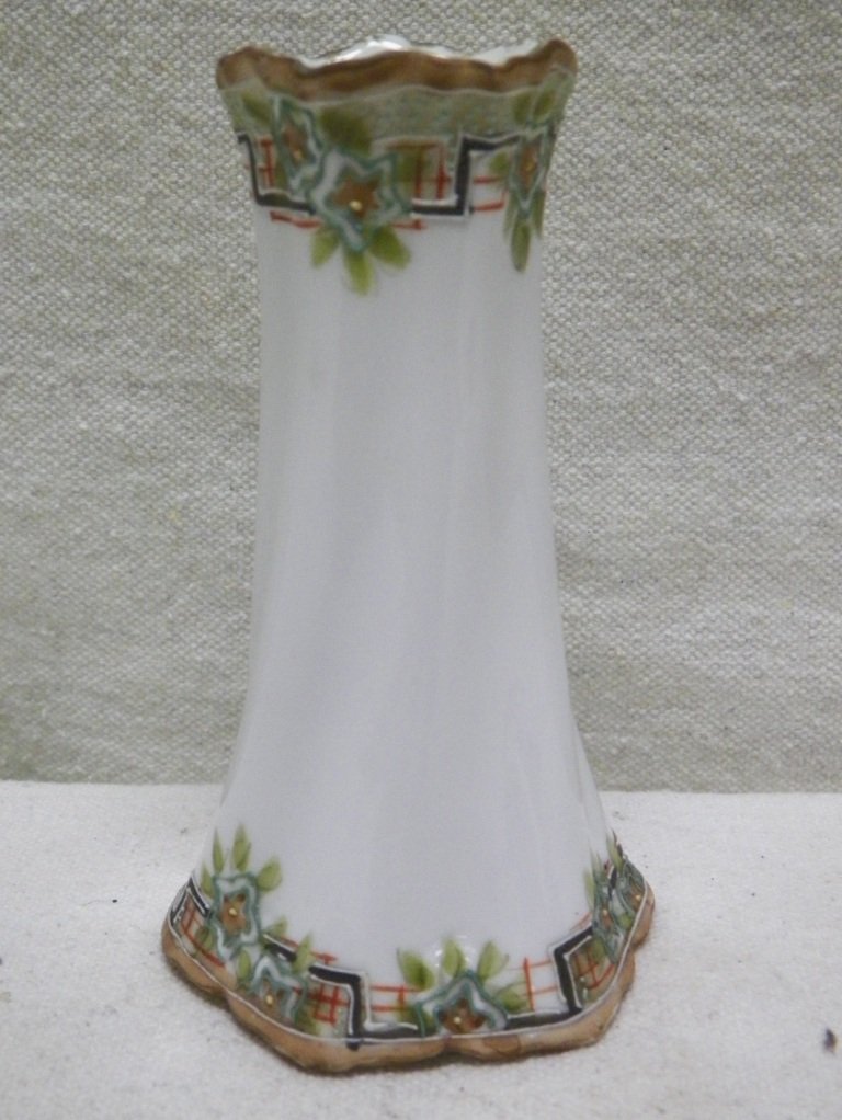 Nippon Bud Vase Rising Sun Mark: C 1910. 4-5/8" Tall.