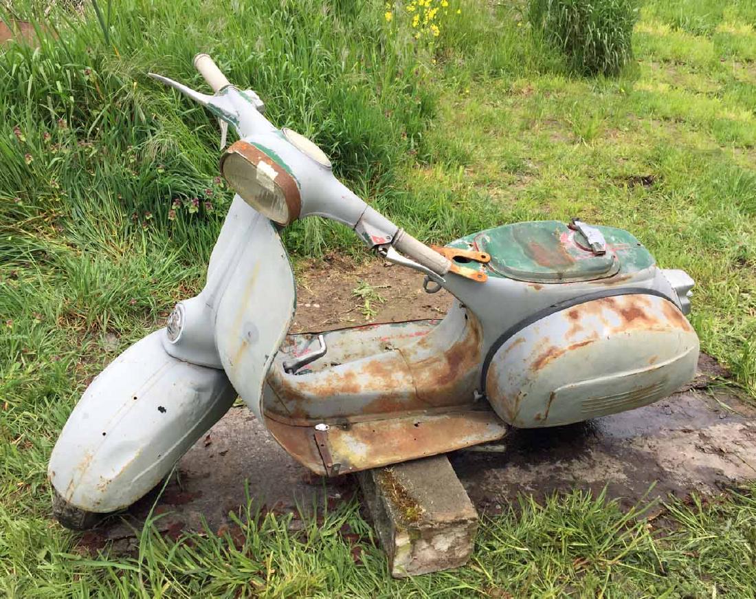 1965 Vespa 180 Super Sport Scooter (1 of 6)