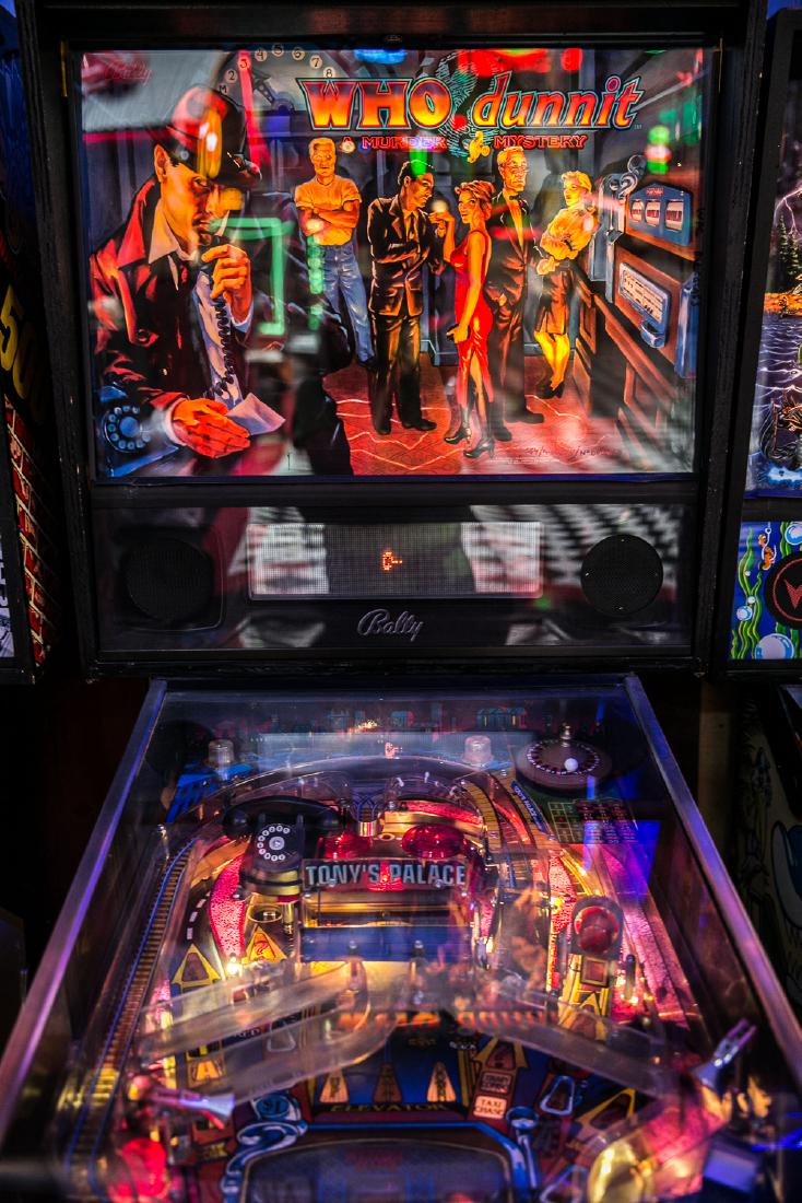 Who Dunnit Pinball Machine (1 of 3)