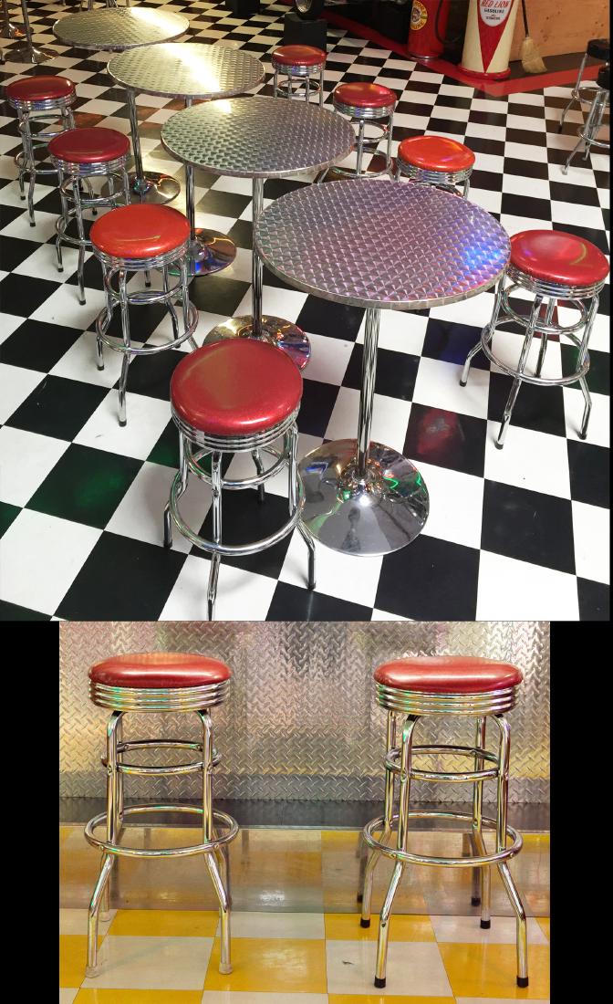 1950s Soda Pop Style Table and Chairs (1 of 3)