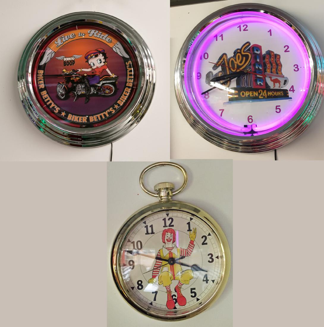 (3) Vintage Clocks (1 of 4)