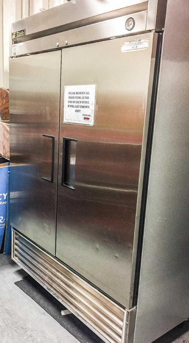 True Commercial Refrigerator (1 of 4)