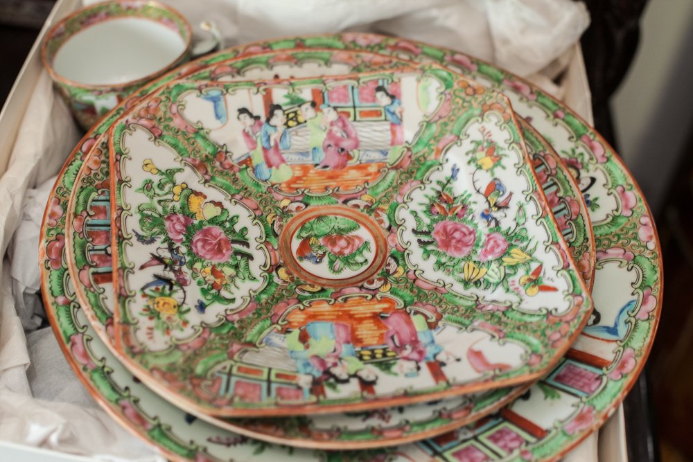 Familia Rose Dinnerware:: (9 pc) Total. Including: (1) pair sugar / creamer, (6) bread and butter, (1) charger, (1) dinner plate. Shipping: USPS or Fedex. $60.00. We will ship internationally for the actual shipping cost.