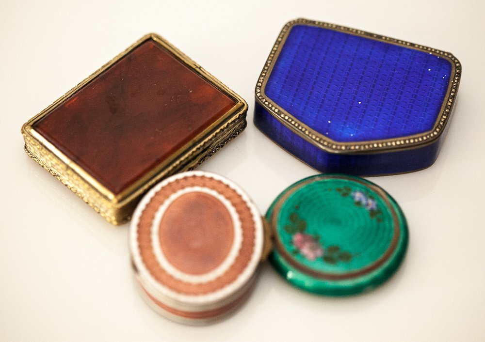 Enamel Cache Boxes: (4) Total. Largest: 2 1/2" x 2". Shipping: USPS or Fedex. $20.00. We will ship internationally for the actual shipping cost.
