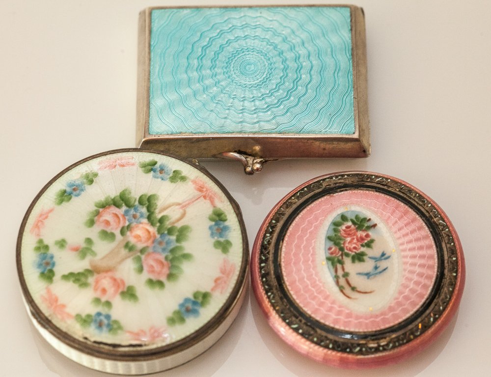 Enamel Cache Boxes