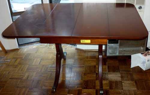 Duncan Phyfe Dining Room Table: (1) 26". First half of the 20th century, Duncan Phyfe. Mahogany. With leaves. Set on double pedestal base.