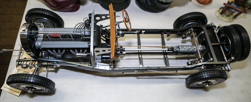 1939 Bugatti Precision Model car: 1939 Bugatti Persis ion Model car. 26" working frame and chassis.
