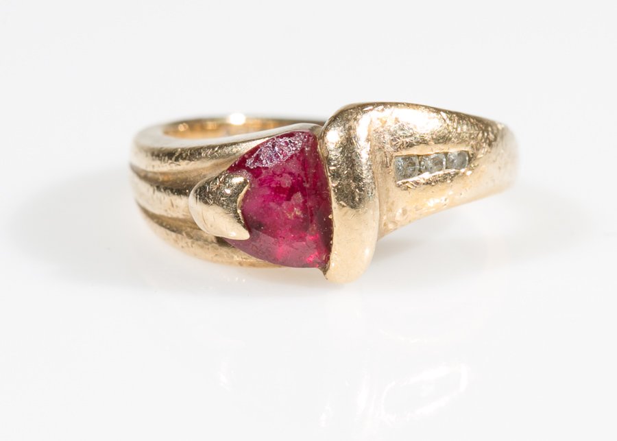 Ladies Natural Ruby and Diamond Ring (1 of 6)