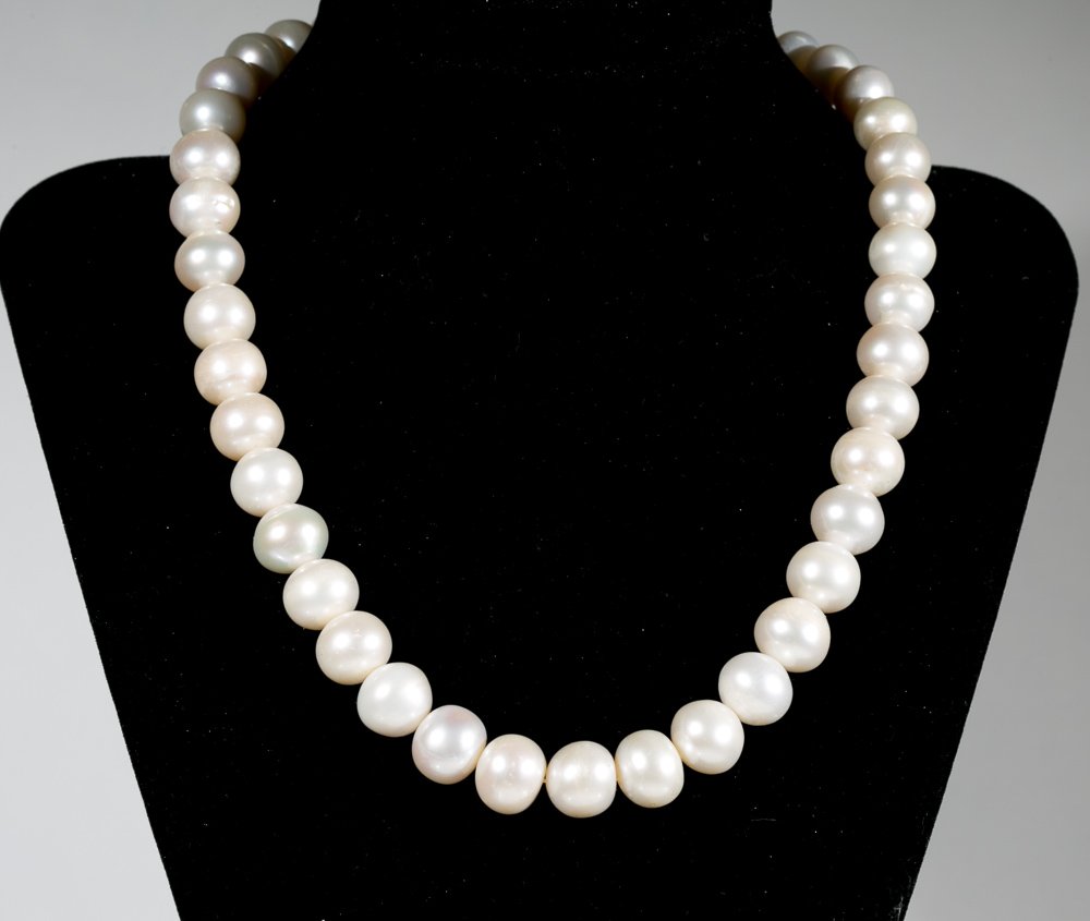Mikimoto Pearl Necklace 10mm - 12mm (1 of 5)