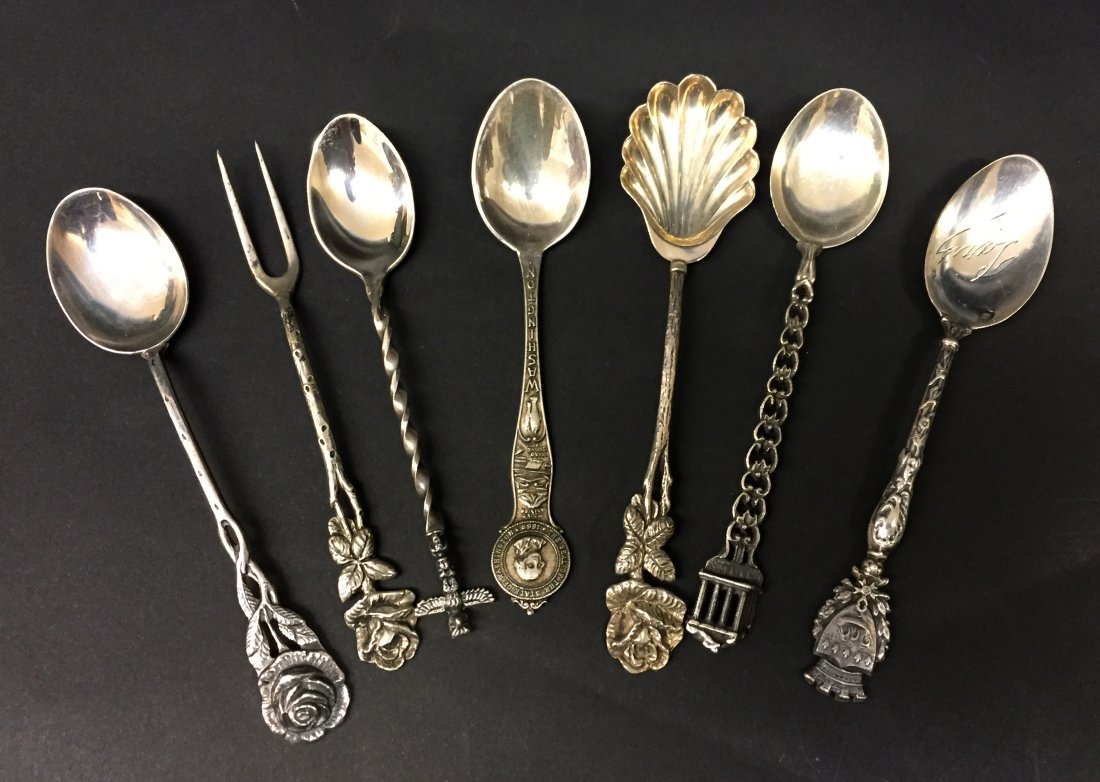 (7) Sterling Silver Commutative Spoons: Including: Greece, totem pole, Washington state. Total weight 1.9 ozt