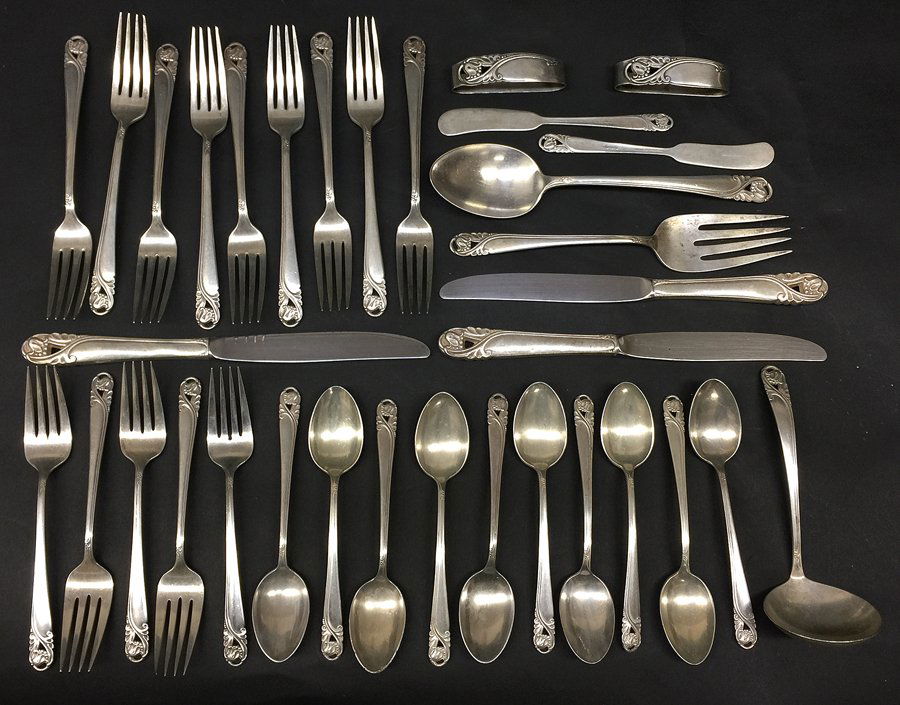 (34pcs) International Silver Company, Spring Glory (1 of 4)