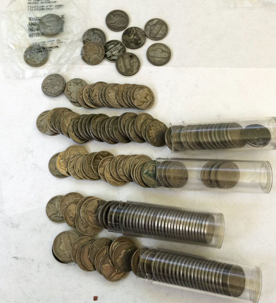 Collection of Nickels: Including: Buffalo, War time, No date and early Jefferson's. Including: (54) Buffalo nickels, (14) Buffalo nickels no date, (10) Jefferson war time silver nickels, (74) Jefferson nickels from 30s, 40s