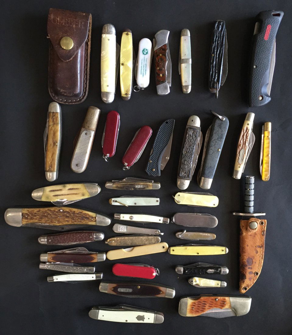 (39) Collection of Pocket Knives (1 of 1)