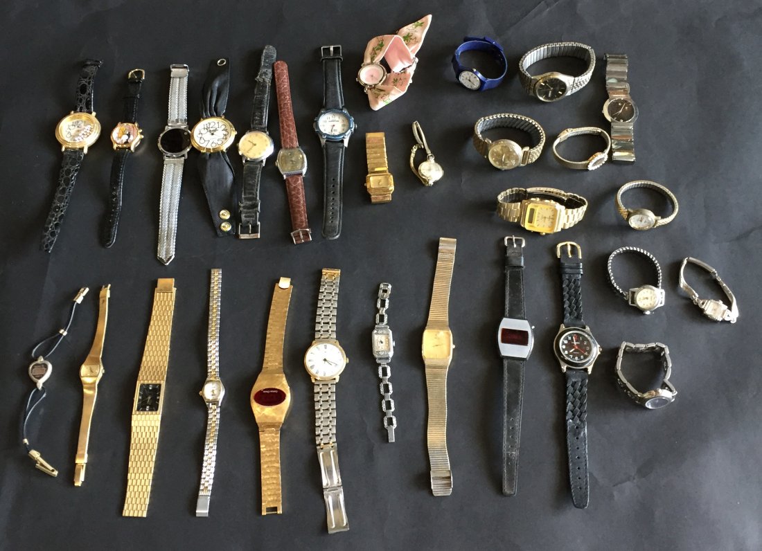 (30) Vintage Wrist Watches: Including: Seiko and others.