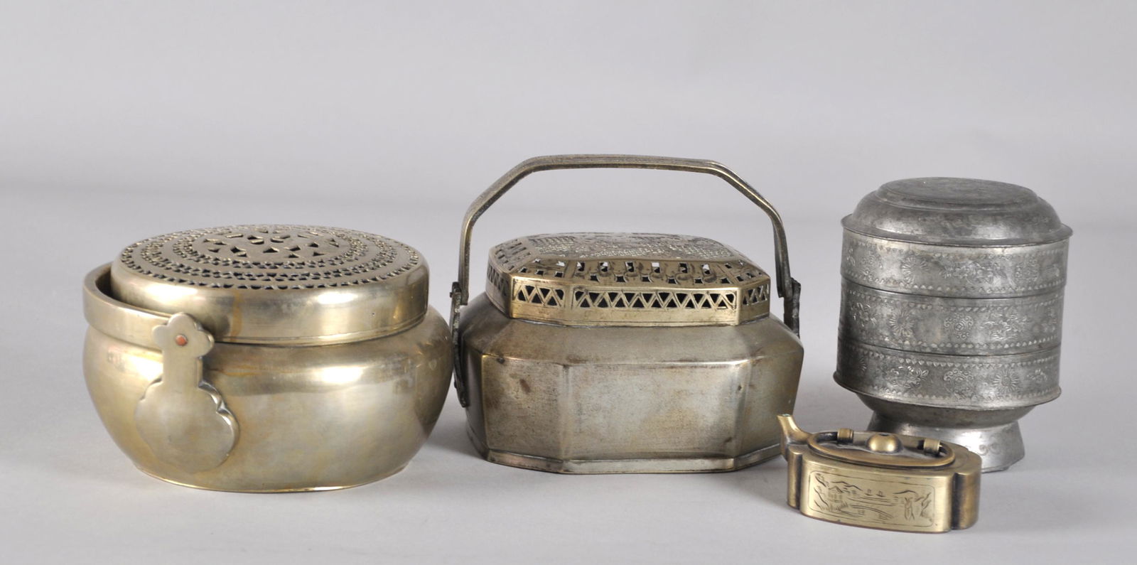 Chinese Three Hand Warmer (1 of 2)