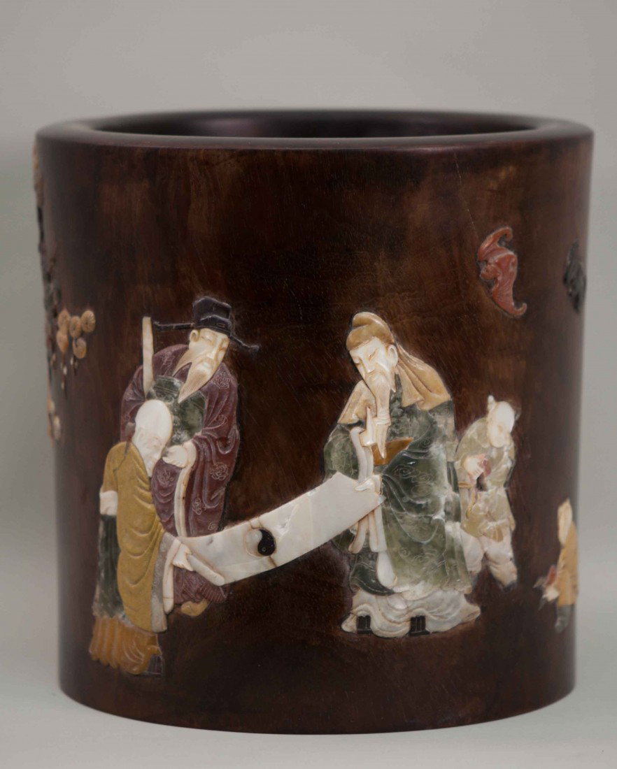 Chinese Zi Tan Brush Pot with Precious Stones: 19th. C. 紫檀鑲寶筆筒。8.25" tall and 8.25" wide. Good condition with some minor damages to the body.