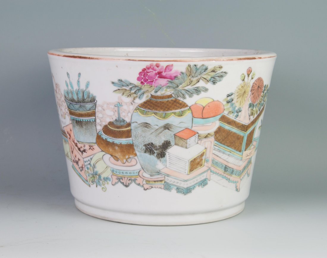 Chinese Famille Noire Planter: Painted in Bo Gu pattern by the famous artist “Fang Jia Zhen". 光緒年間淺絳彩名家方家珍作。題識“
