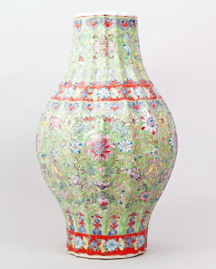 CHINESE FAMILLE ROSE PORCELAIN VASE: A FINE CERAMICS VASE,WITH FLOWERS,FISH,BATS AND CHINESE LUCKY SYMBOLS. 13.5"H,8"W. SIX CHARACTER FOR QIANLONG PRODUCTION IN UNDERGLAZE BLUE.