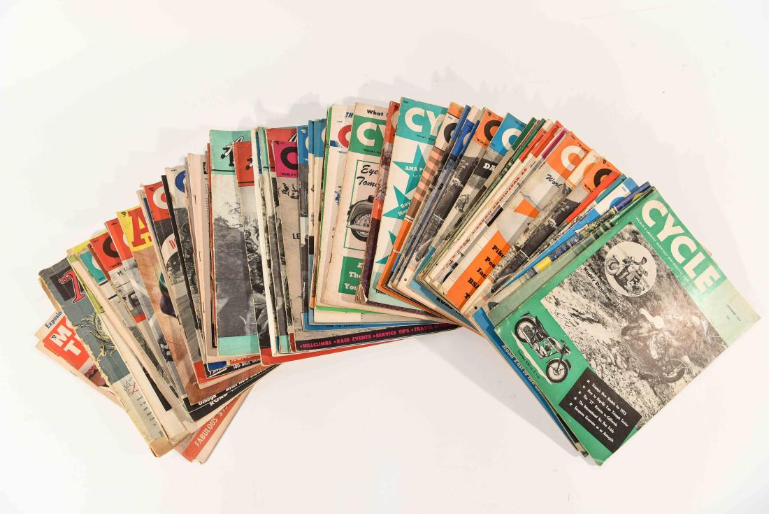 GROUPING OF VINTAGE MOTORCYCLE MAGAZINES (1 of 11)