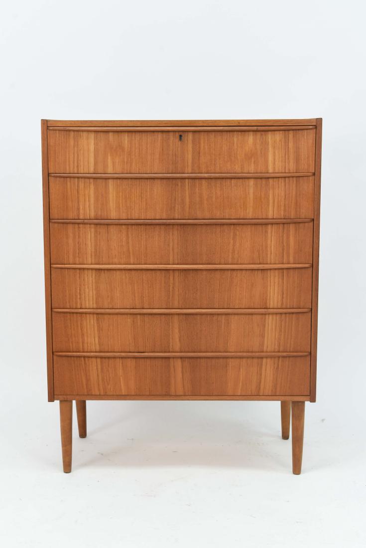 DANISH TEAK 6 DRAWER CHEST (1 of 8)