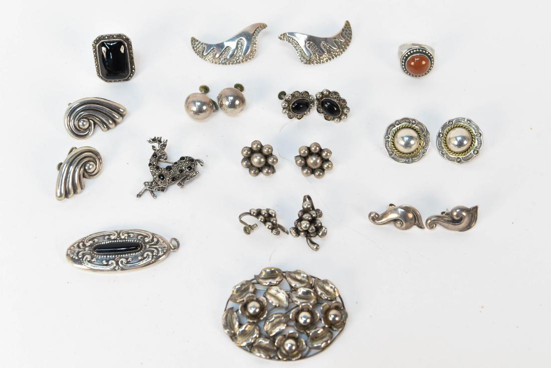 STERLING SILVER JEWELRY GROUPING (1 of 8)