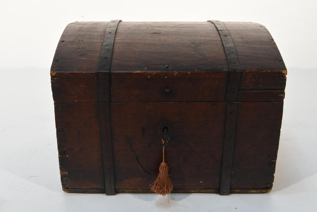 AMERICAN 18TH C. CHEST (1 of 10)