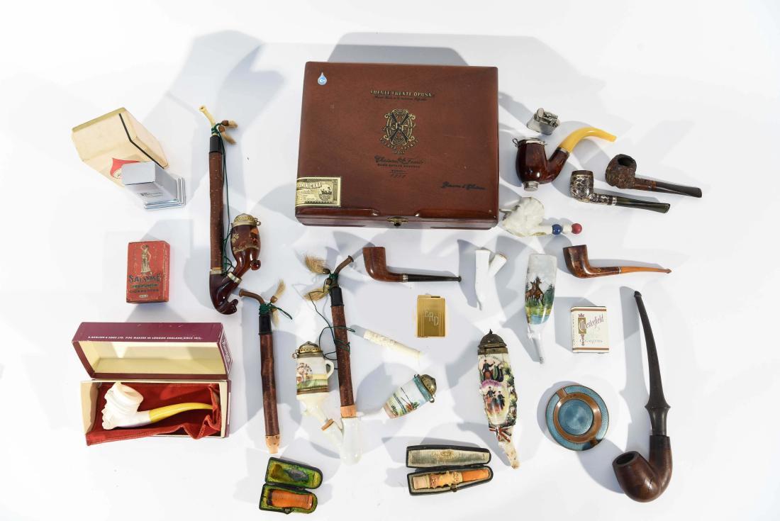 VINTAGE ASSORTED PIPE GROUPING (1 of 10)