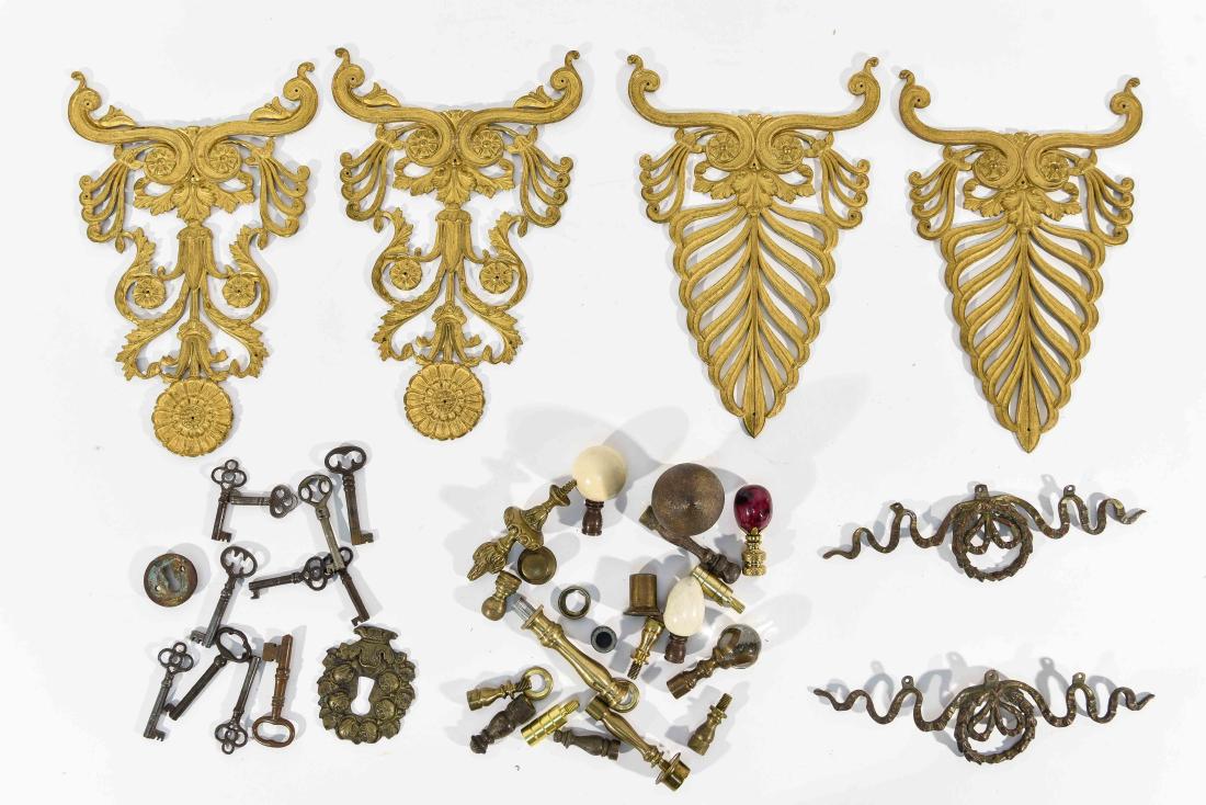 GROUPING INCL. KEYS ORMOLU & FINIALS (1 of 11)