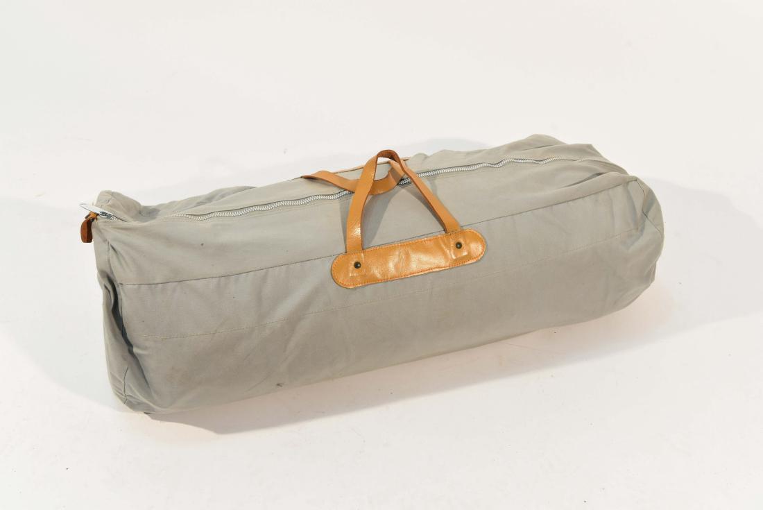 ARCTIC BRAND DOWN FILLED SLEEPING BAG (1 of 7)