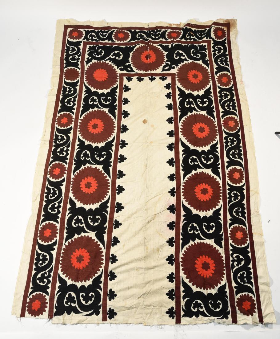 EMBROIDERED SILK PRAYER SUZANI (1 of 10)