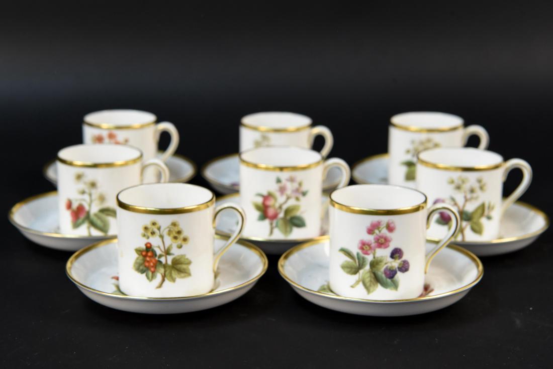 SPODE GOOSEBERRY DEMITASSE SET: Setting for 8. Dimensions: Saucer: H 2.5" Plate: Dia: 5" Condition: No issues to note.