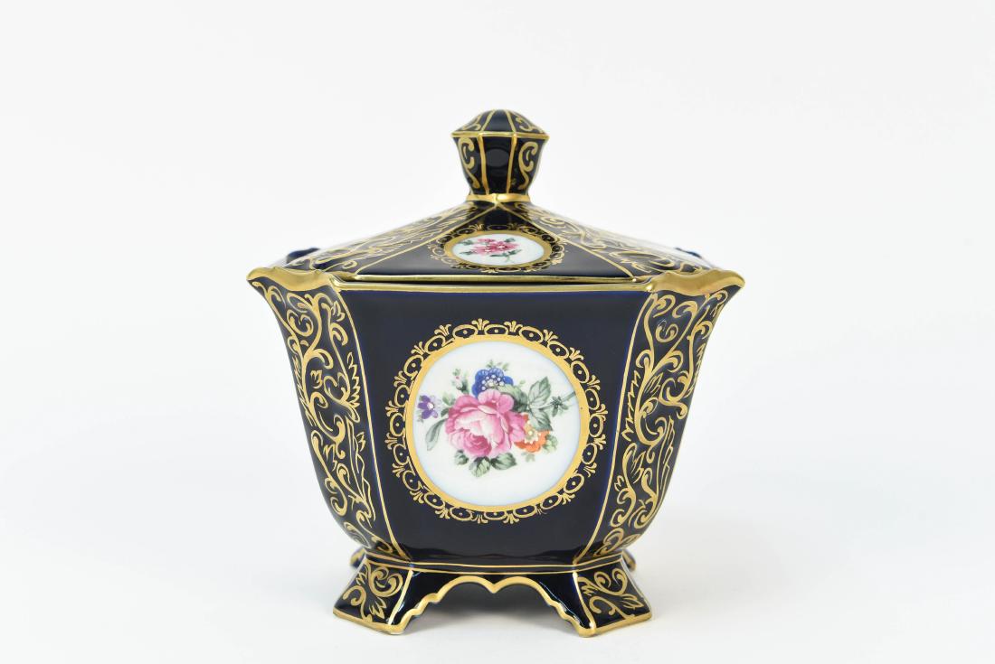 JLMENAU GERMANY PORCELAIN COBALT BLUE COVERED JAR (1 of 8)