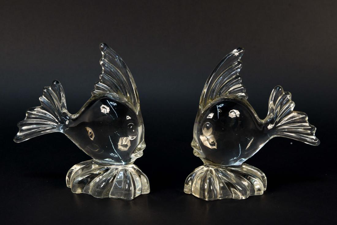 PAIR OF GLASS FISH SCULPTURES: Dimensions: H 7.25" x W 6.5" x D 2.5" Condition: Few small surface scratches, especially to underside of base.