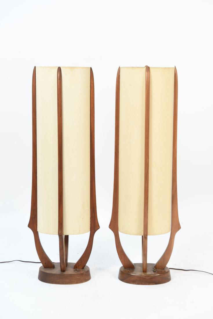 PAIR OF MID-CENTURY TEAK TABLE LAMPS (1 of 8)