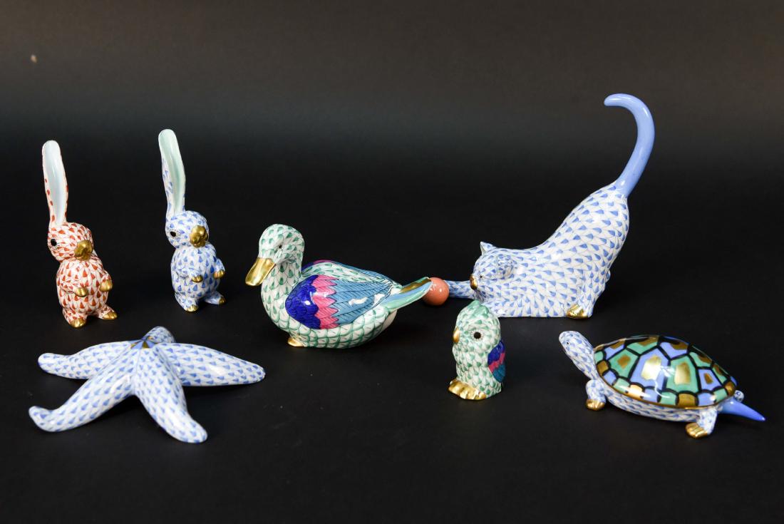 GROUPING OF HEREND MINIATURE PORCELAIN ANIMALS (1 of 10)