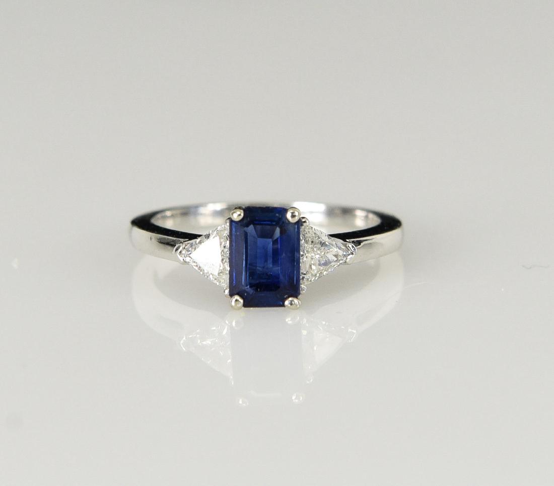 SAPPHIRE & DIAMOND RING (1 of 5)