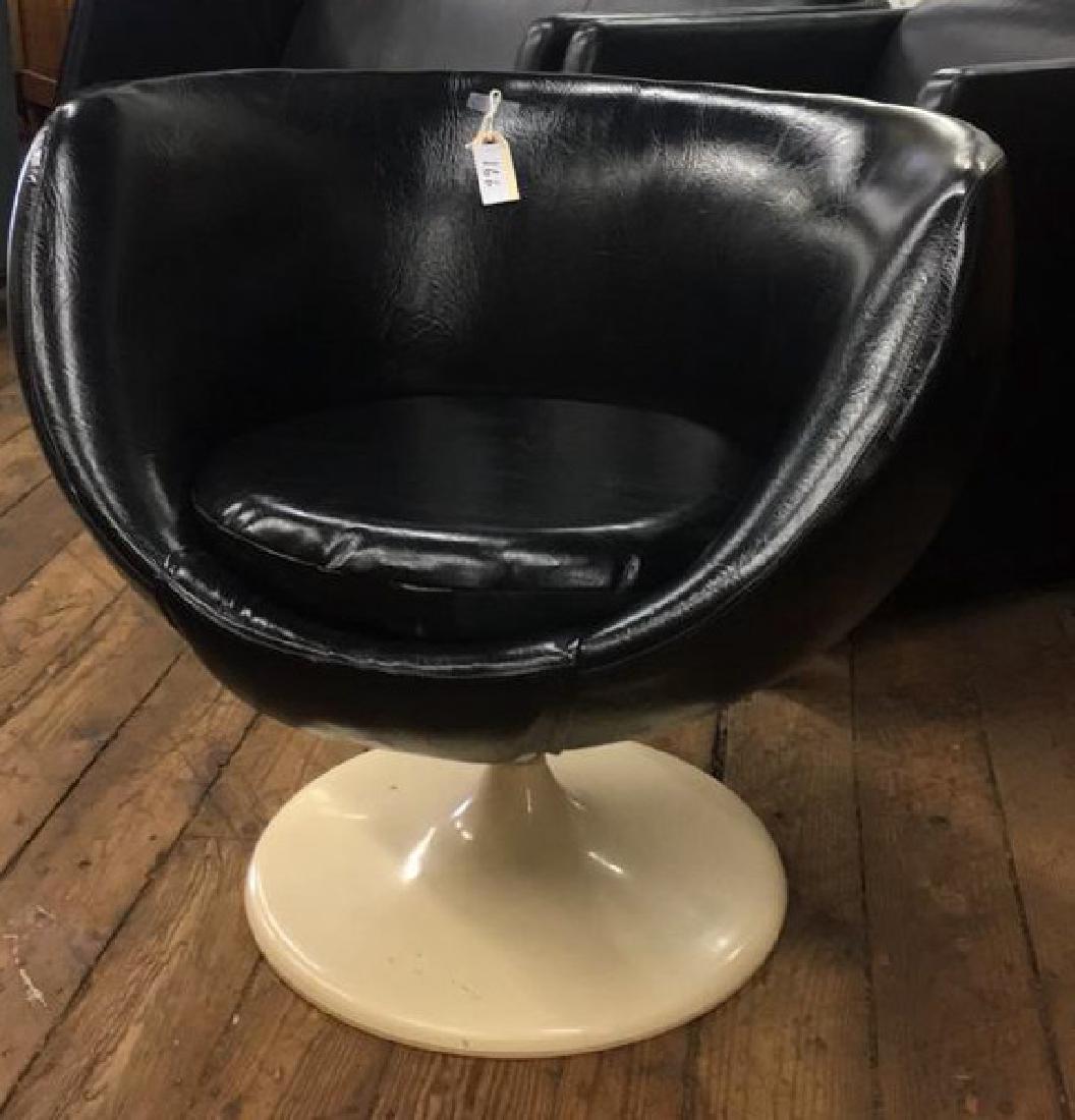 RETRO POD CHAIR: Dimensions: H 27.5" x W 29" x D 27" Condition: Mild wear to seat consistent with use. Few scuffs to base.