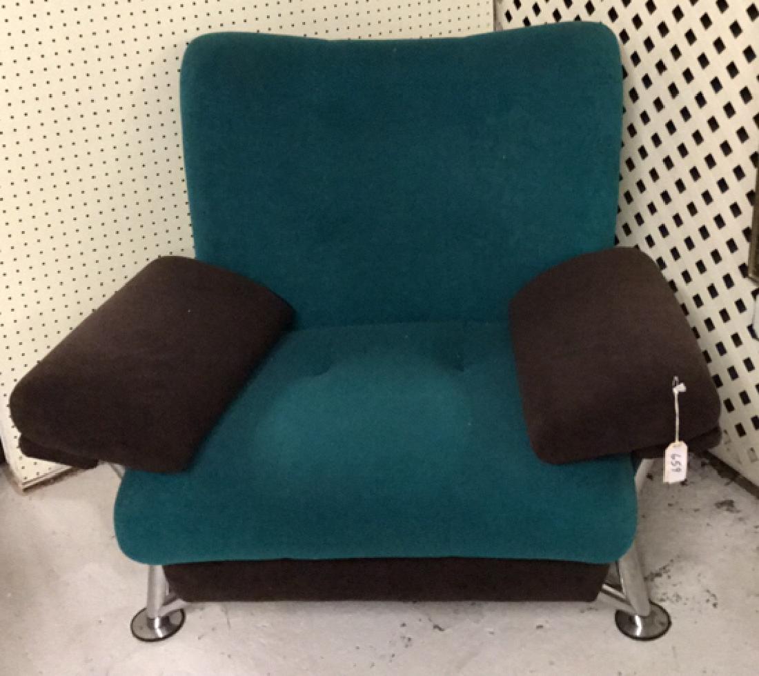 OVERSIZED MODERN DESIGN CHAIR (1 of 5)