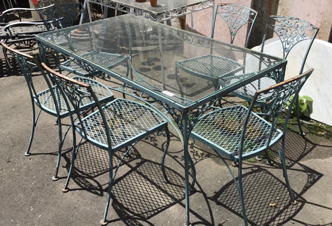 WOODARD TABLE AND CHAIRS (1 of 6)