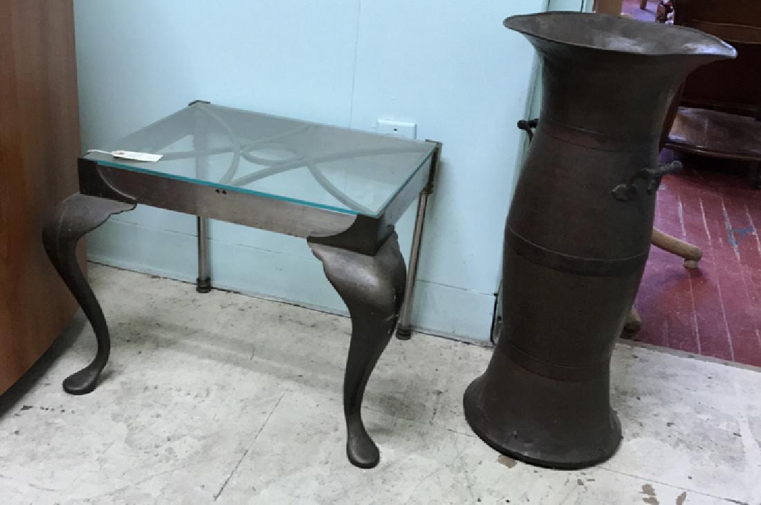 TWO BRASS ITEMS (1 of 7)