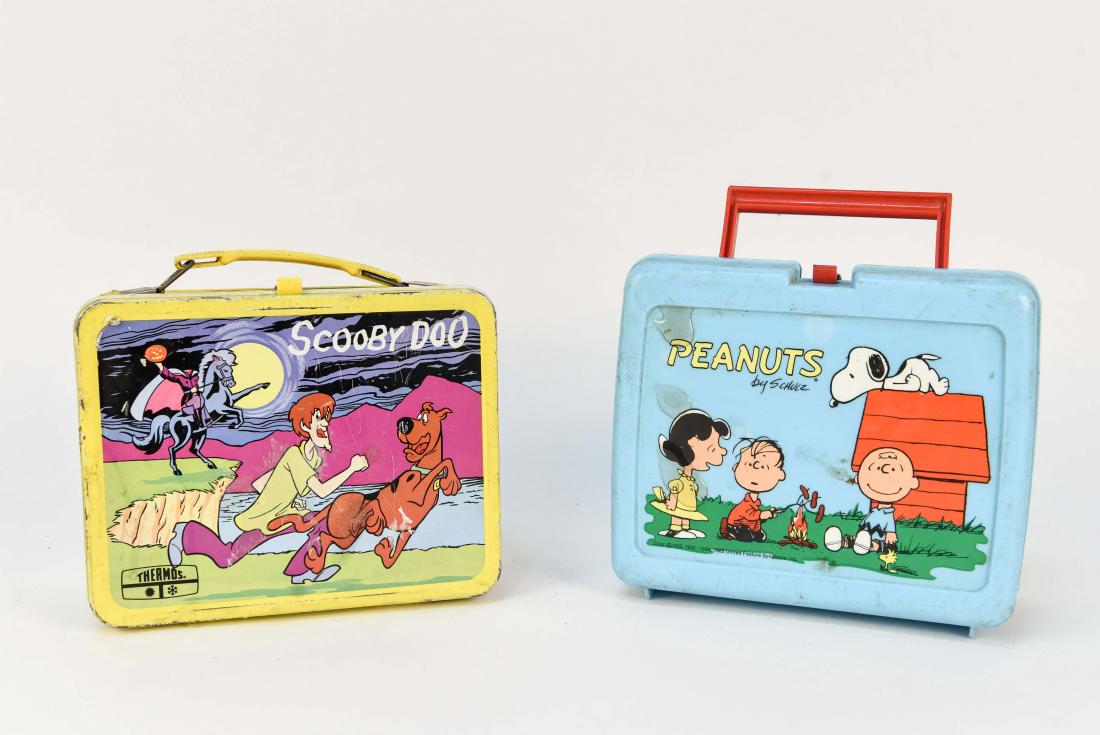 (2) VINTAGE LUNCH BOXES (1 of 8)