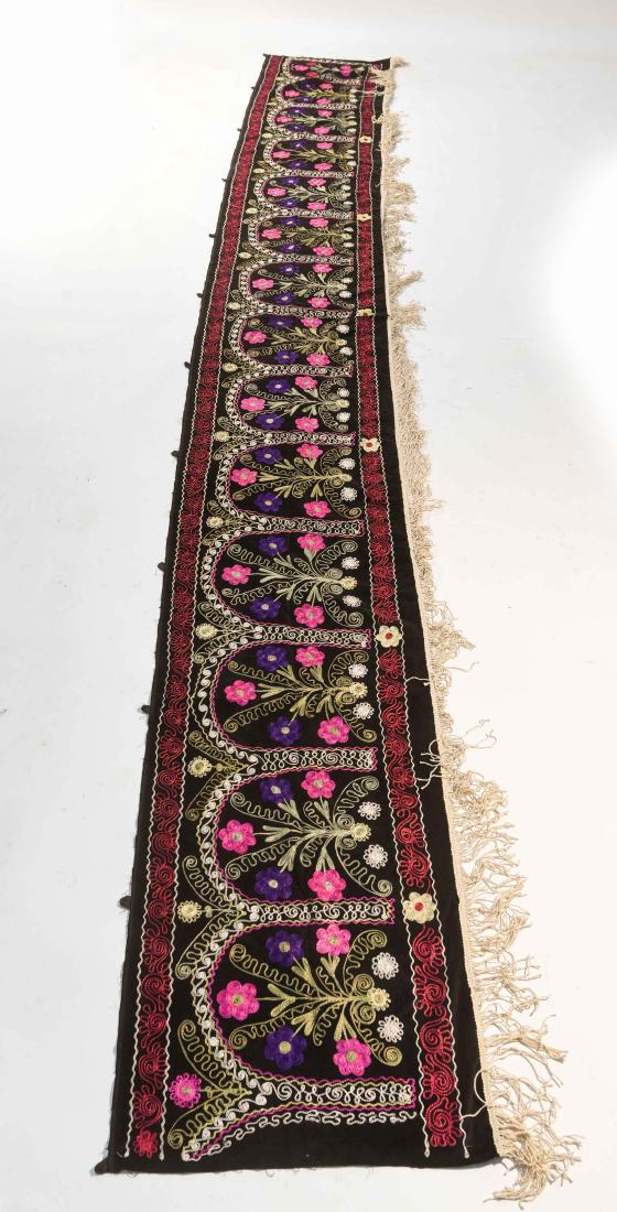 EMBROIDERED SUZANI WALL RUNNER (1 of 6)