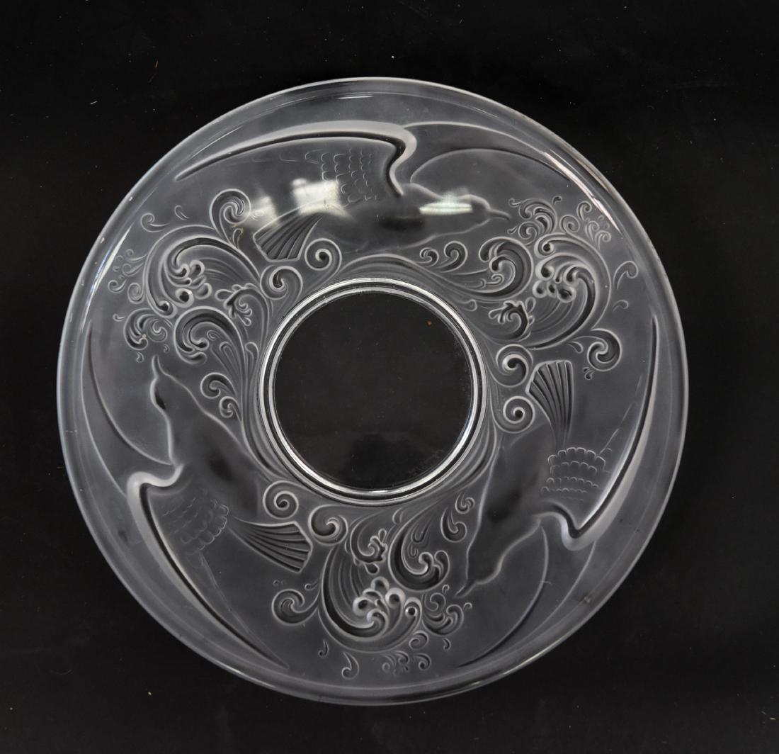 1940'S VAL ST LAMBERT CHARGER W/ SEAGULLS: Signed Dimensions: D 11.75" Condition: Some small scuffs to edges.
