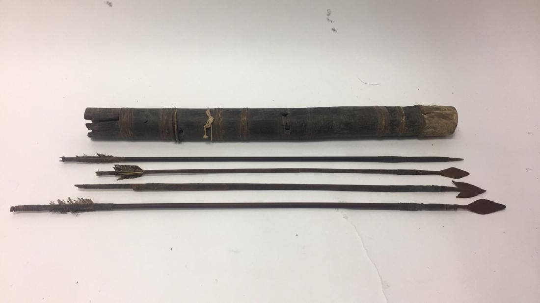 AFRICAN QUIVER W/ (4) ARROWS (1 of 13)