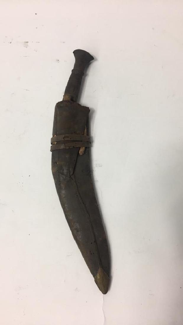 NEPALESE KUKRI KNIFE SET (1 of 14)