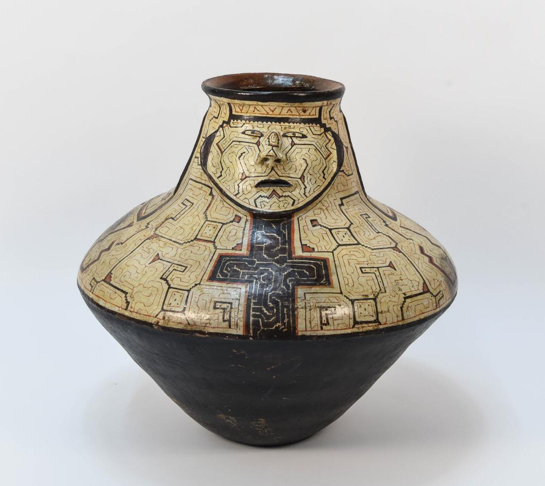 LARGE SHIPIBO TERRA COTTA EFFIGY VESSEL (1 of 10)